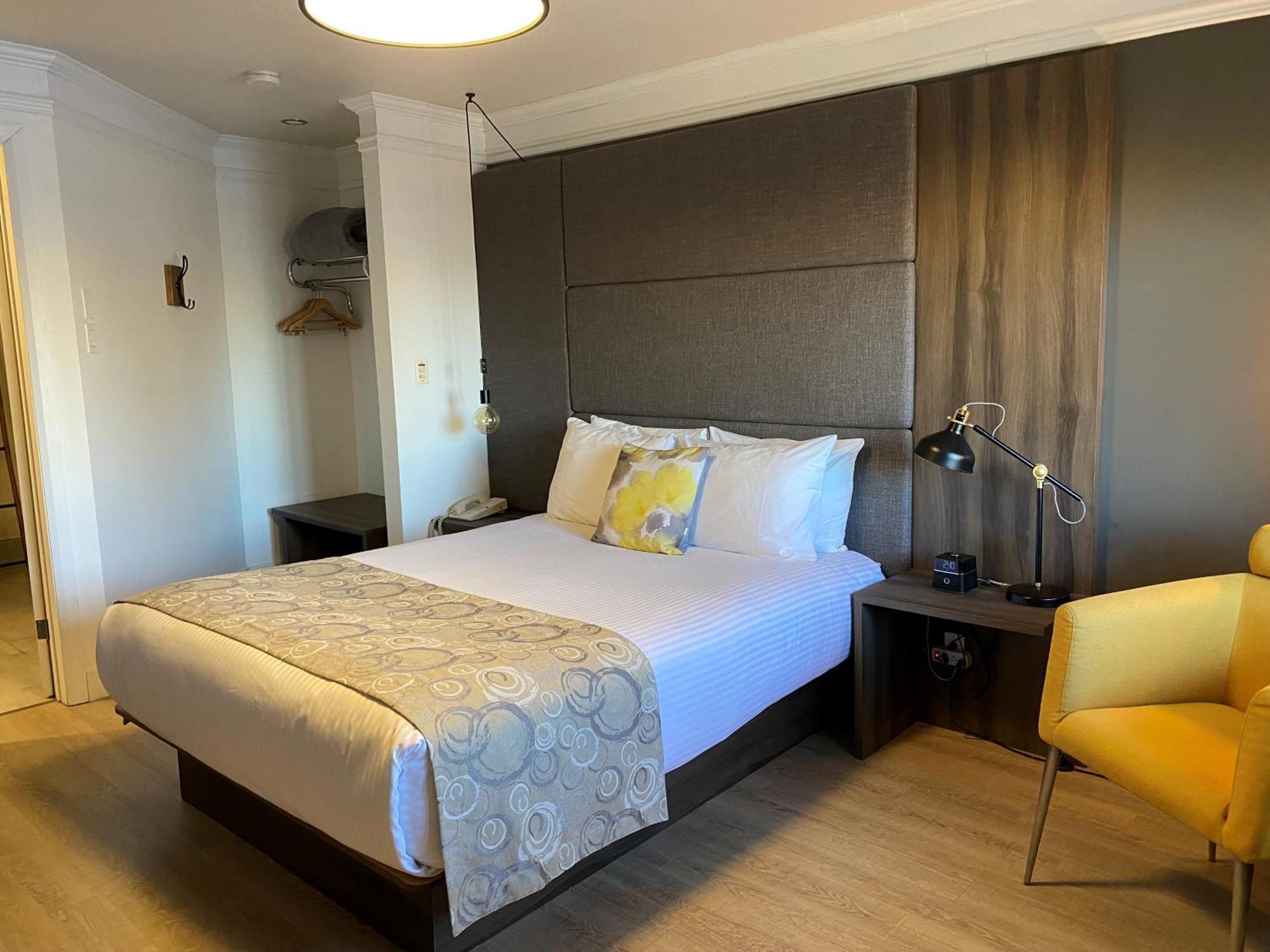 Hotel Centre-Ville Монмані Екстер'єр фото