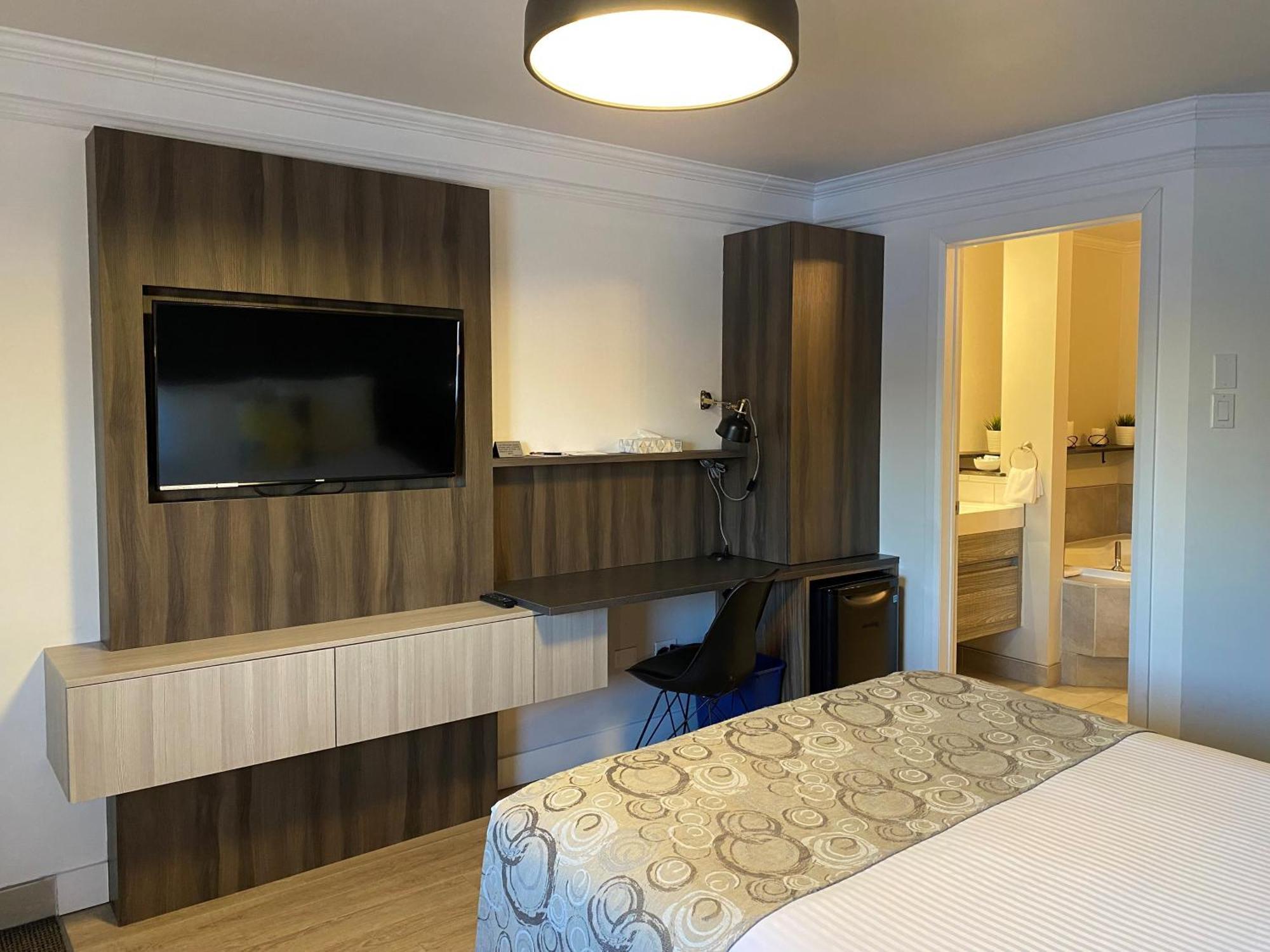 Hotel Centre-Ville Монмані Екстер'єр фото
