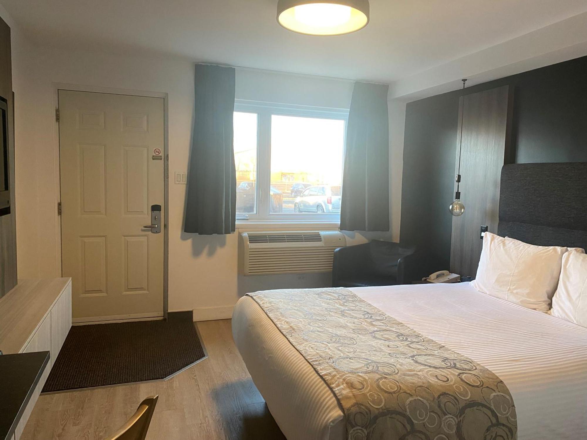 Hotel Centre-Ville Монмані Екстер'єр фото