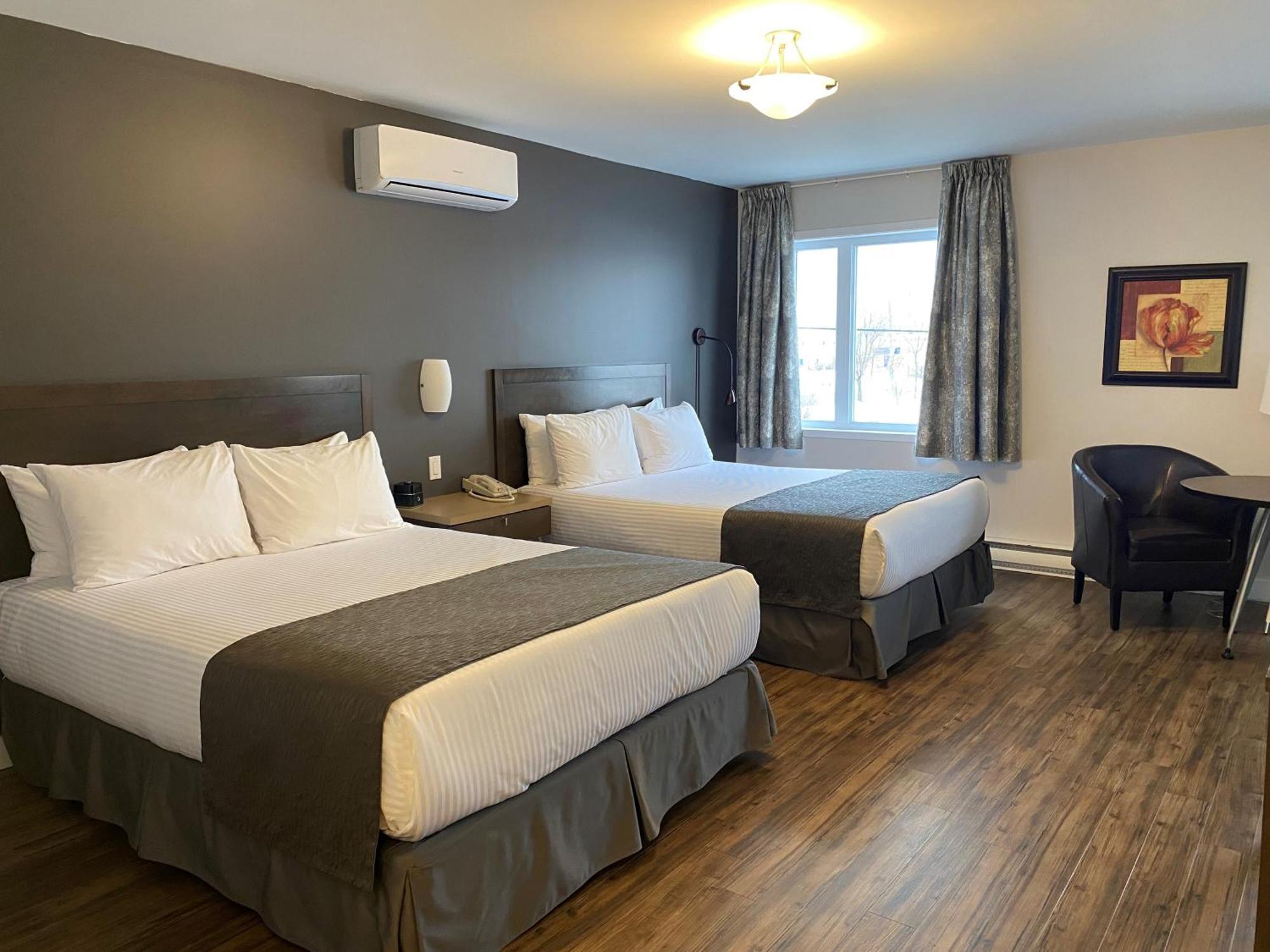 Hotel Centre-Ville Монмані Екстер'єр фото