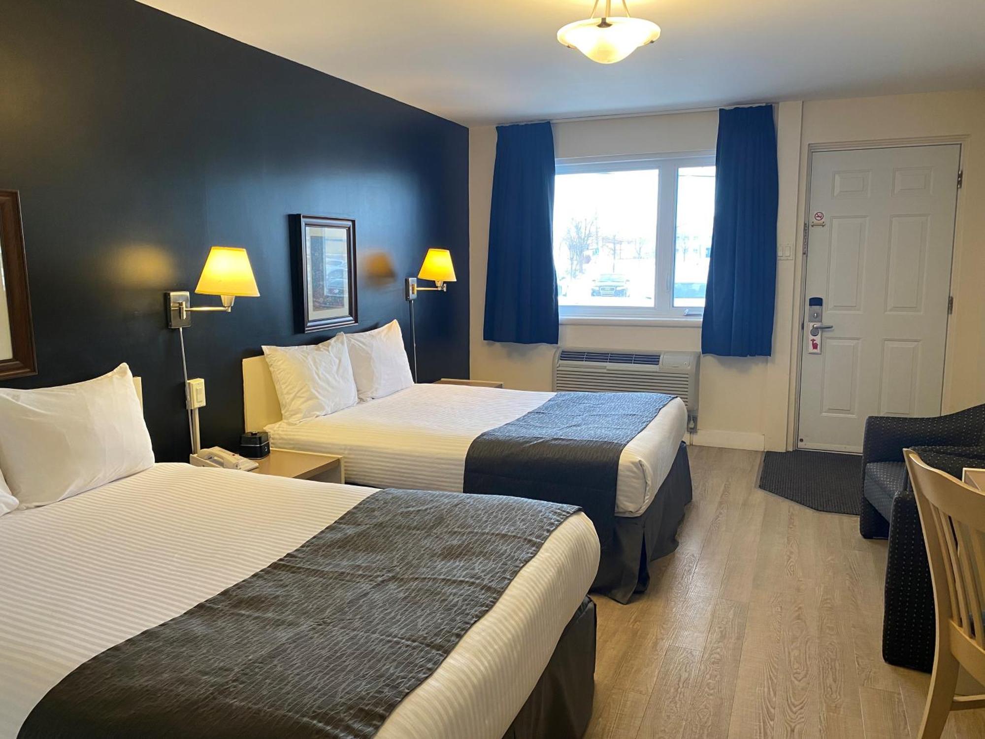 Hotel Centre-Ville Монмані Екстер'єр фото